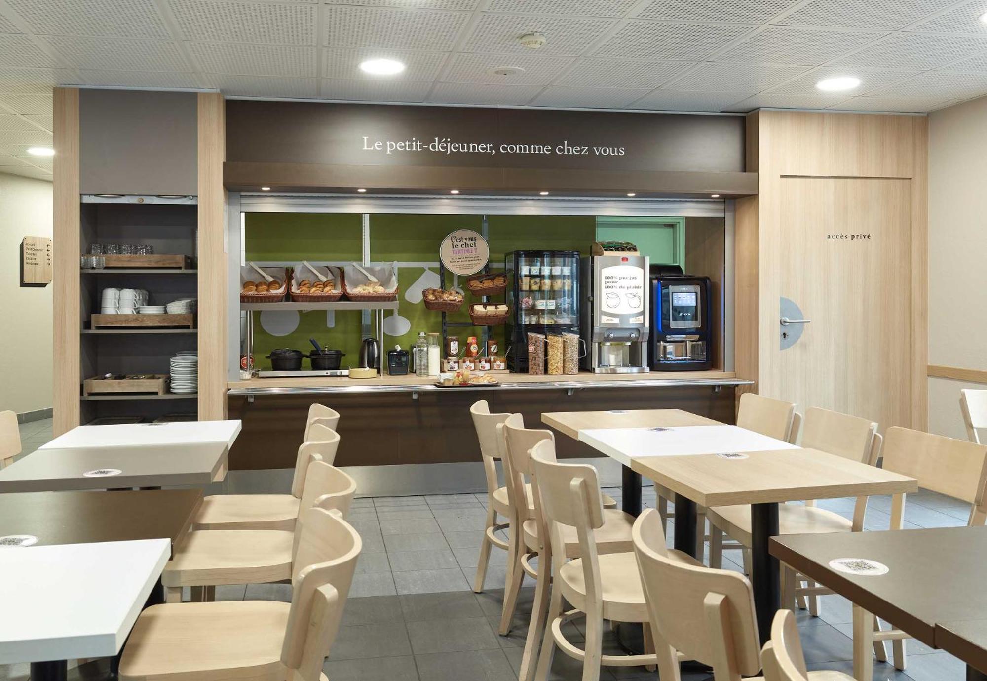 B&B Hotel Orly Chevilly Marche International Exteriör bild