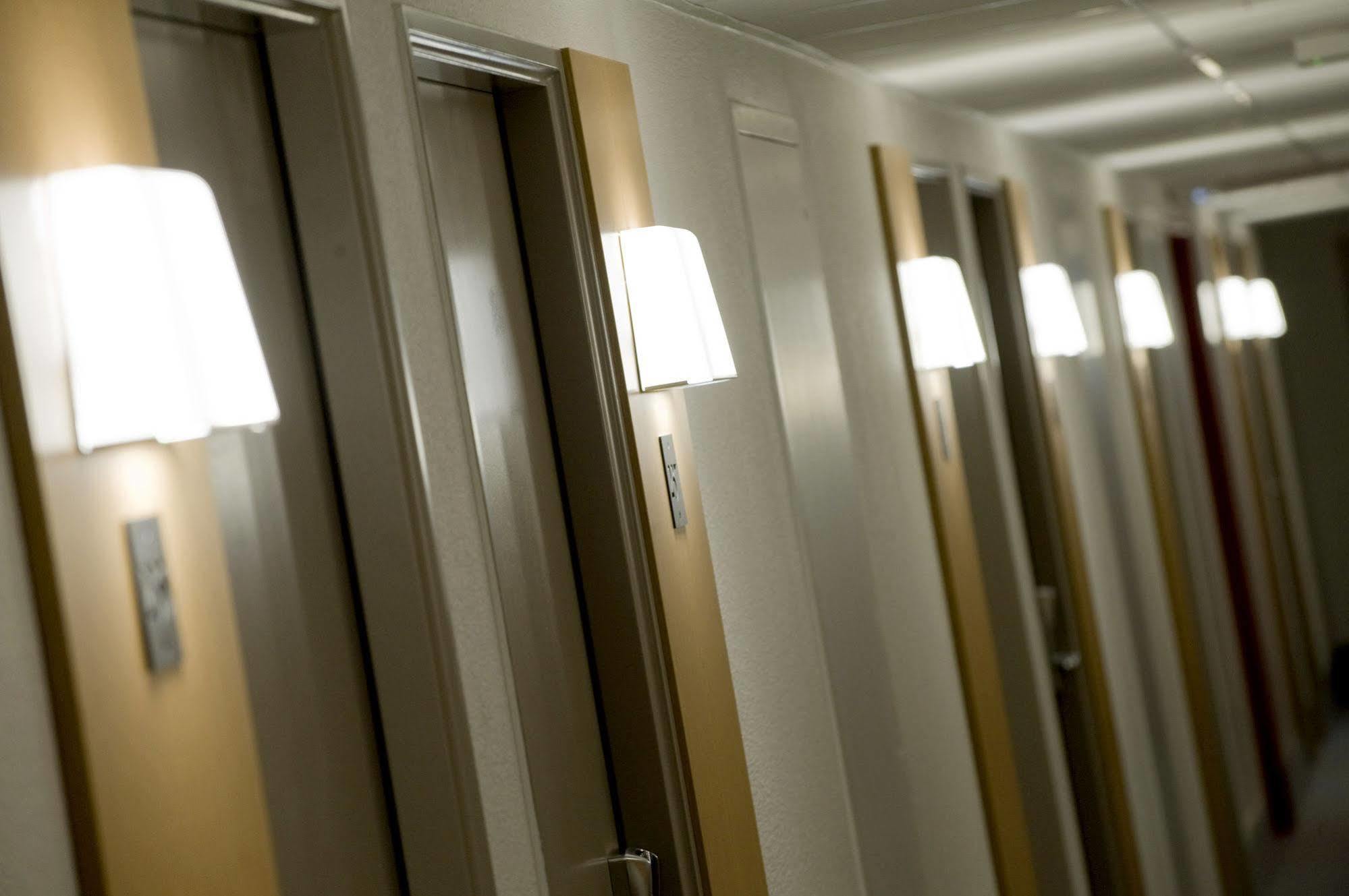 B&B Hotel Orly Chevilly Marche International Exteriör bild